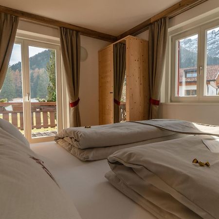 Garni Bergblick Hotel Braies  Kültér fotó