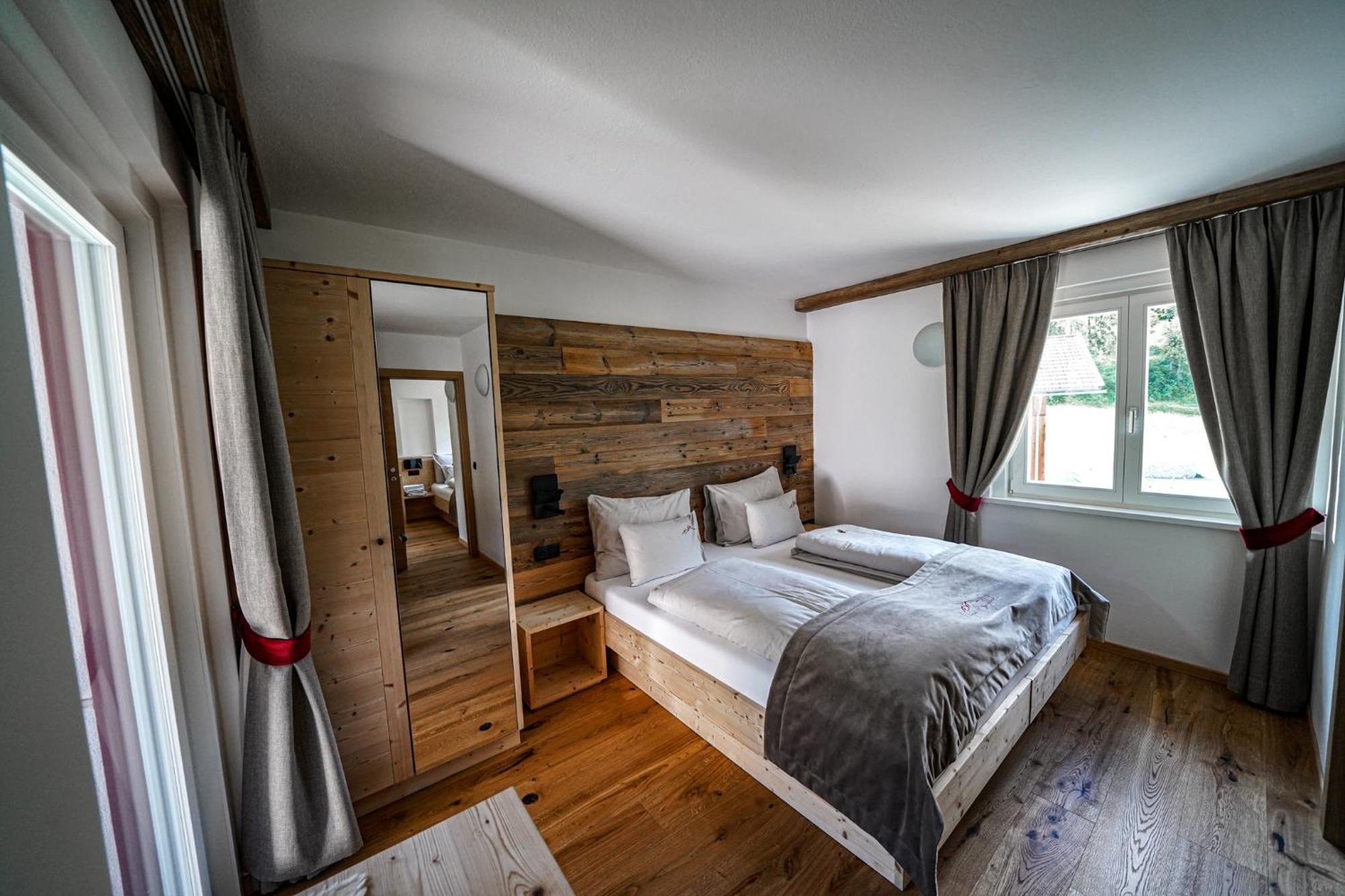 Garni Bergblick Hotel Braies  Kültér fotó